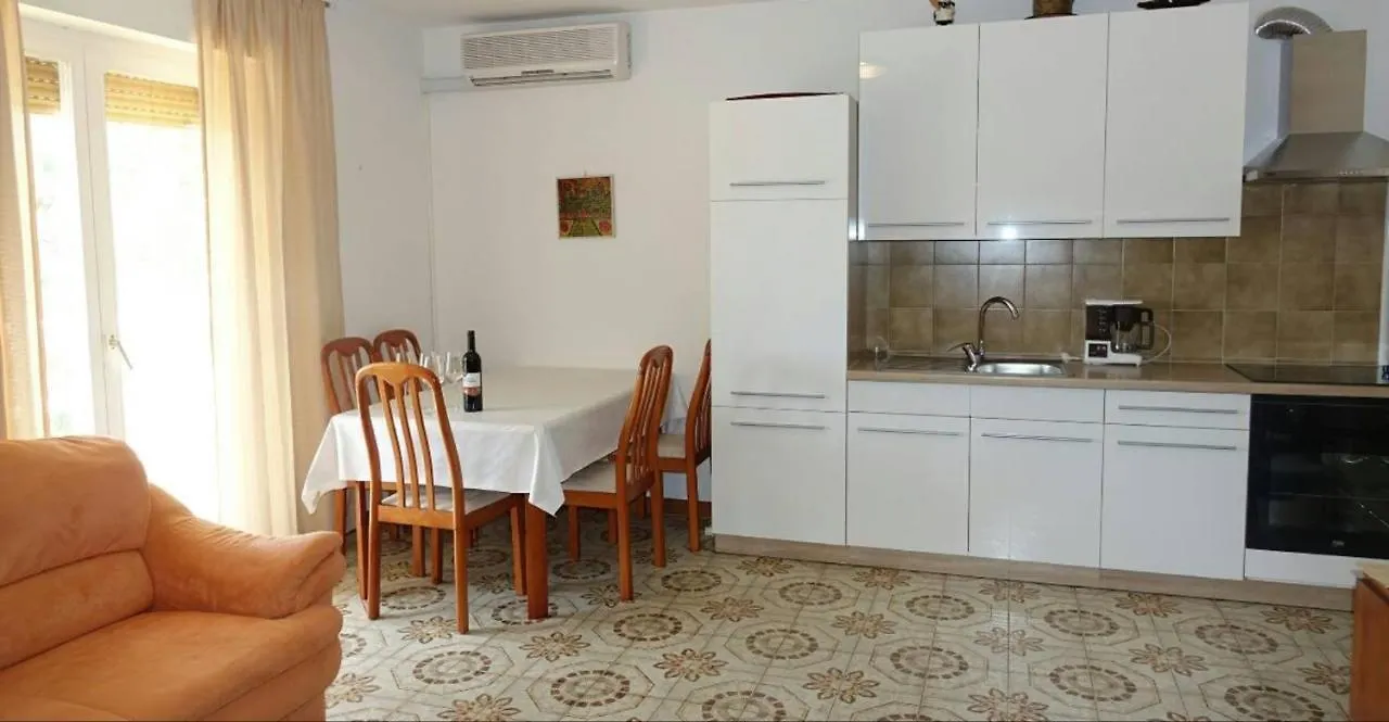 Calm Sea View Apartment Banjole